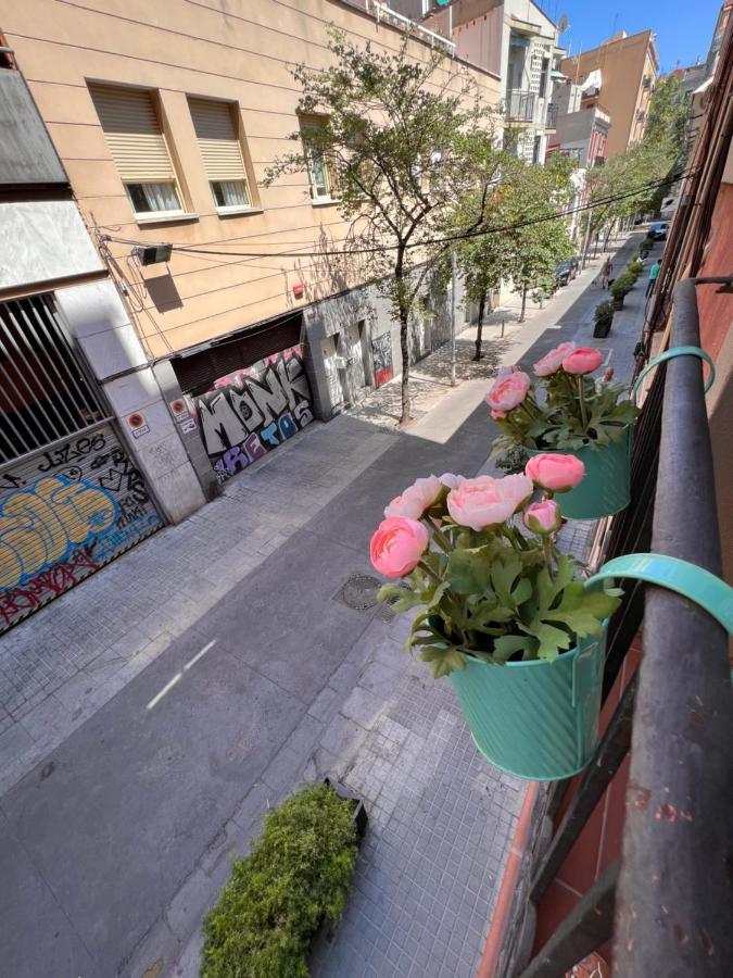 Apartament Sagrada Familia- Excelente Ubicacion Barcelona Zewnętrze zdjęcie